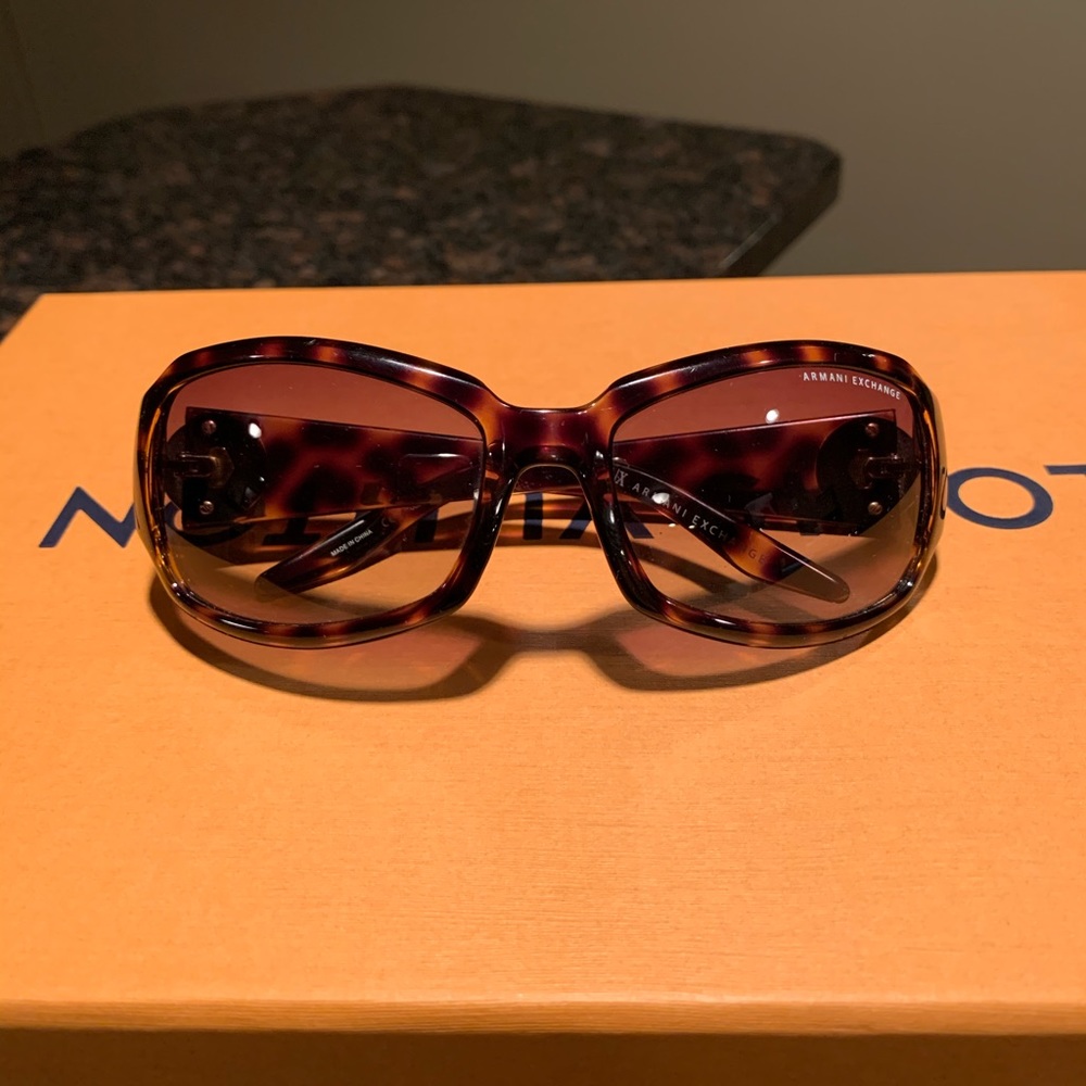 ❌SOLD❌ Armani Exchange Tortoiseshell Sunglasses